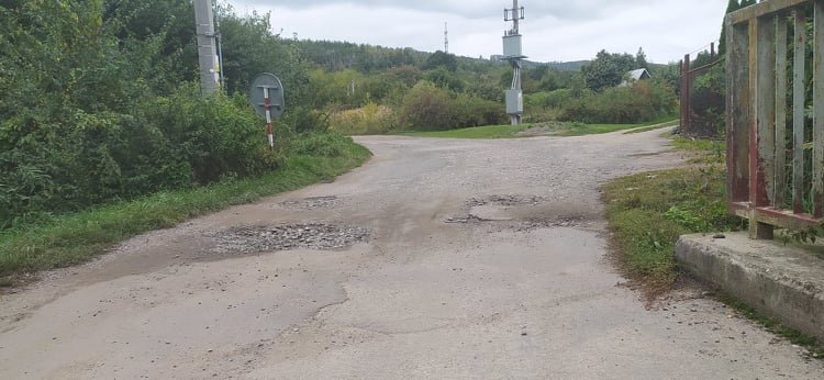 Oprava příjezdové komunikace k zahrádkářské kolonii U Bílé skály